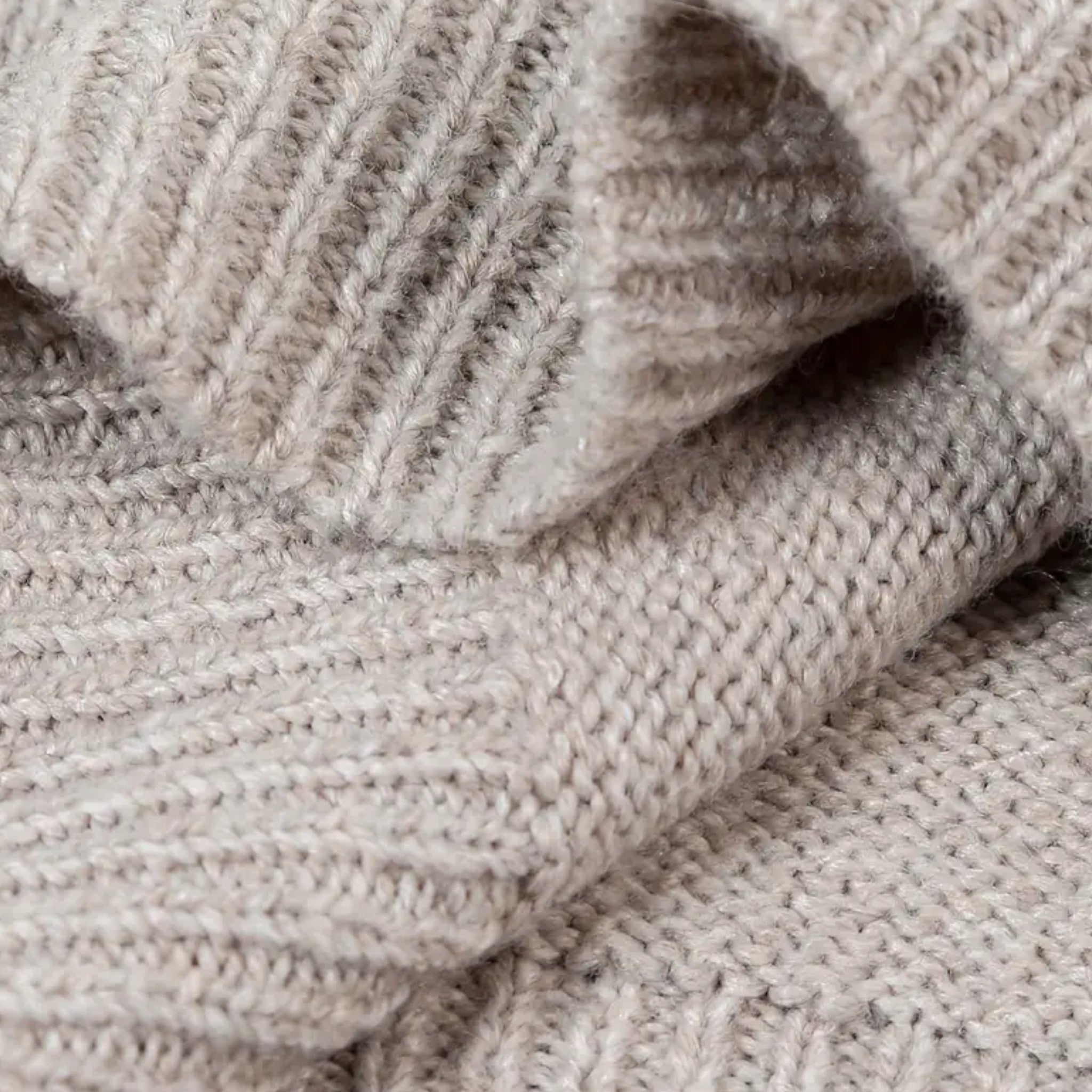 Solènne | Women’s Lettuce-Trim Crew-Neck Sweater